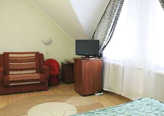 Гостиница Колыба Тверь Номер стандарт с 1 двуспальной кроватью (мансарда)-5