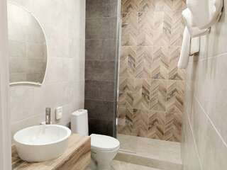 Гостиница Колыба Тверь Двухместный номер с двуспальной кроватью и дополнительной кроватью-5