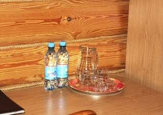 Гостиница Колыба Тверь Номер стандарт с 2 односпальными кроватями в деревянном коттедже-9