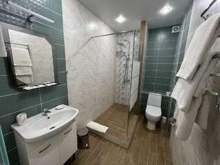 Гостиница Колыба Тверь Семейный номер с душем-3