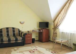 Гостиница Колыба Тверь Номер стандарт с 1 двуспальной кроватью (мансарда)-6