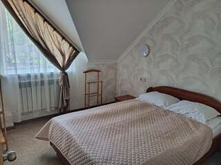 Гостиница Колыба Тверь Стандартный семейный номер-4